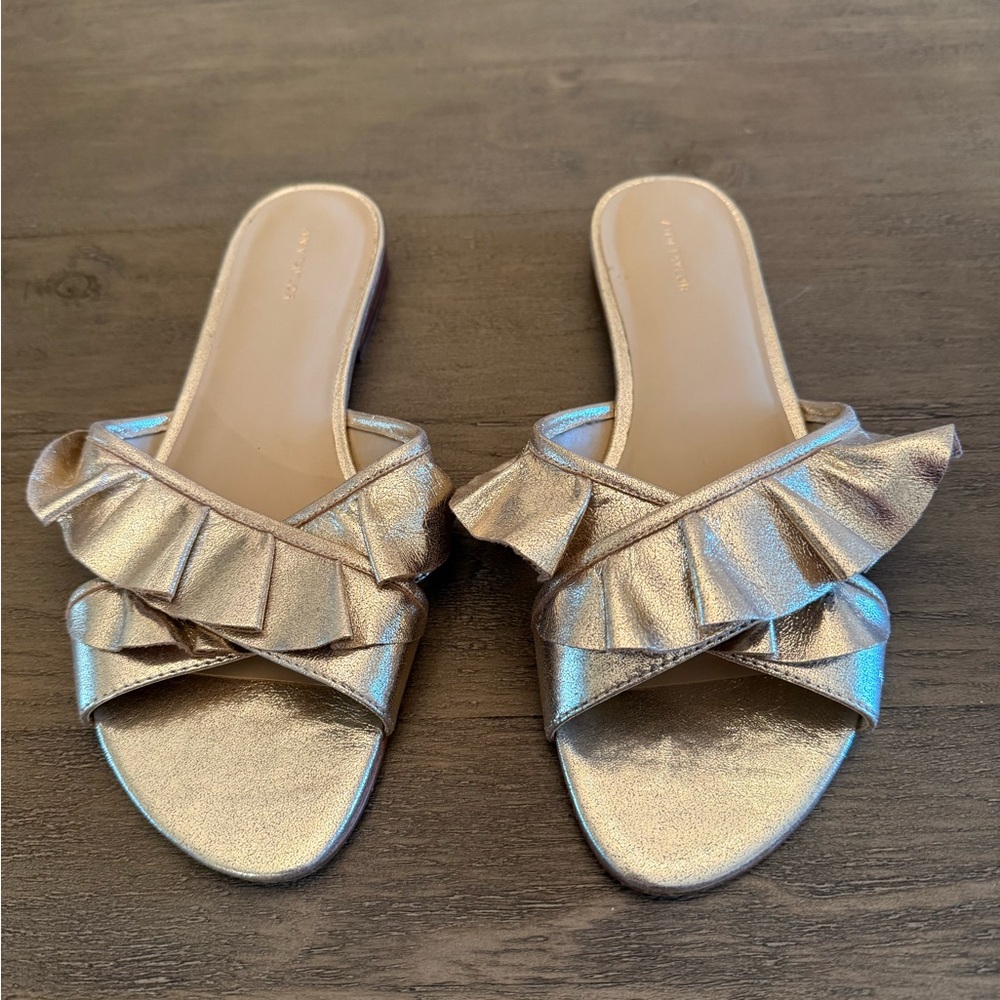 Ann Taylor Gold Ruffle Slide Sandals 10M